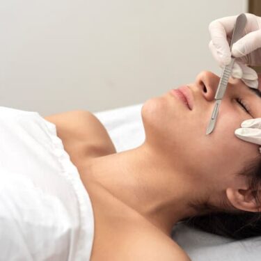 Dermaplaning  Dermaplaning
